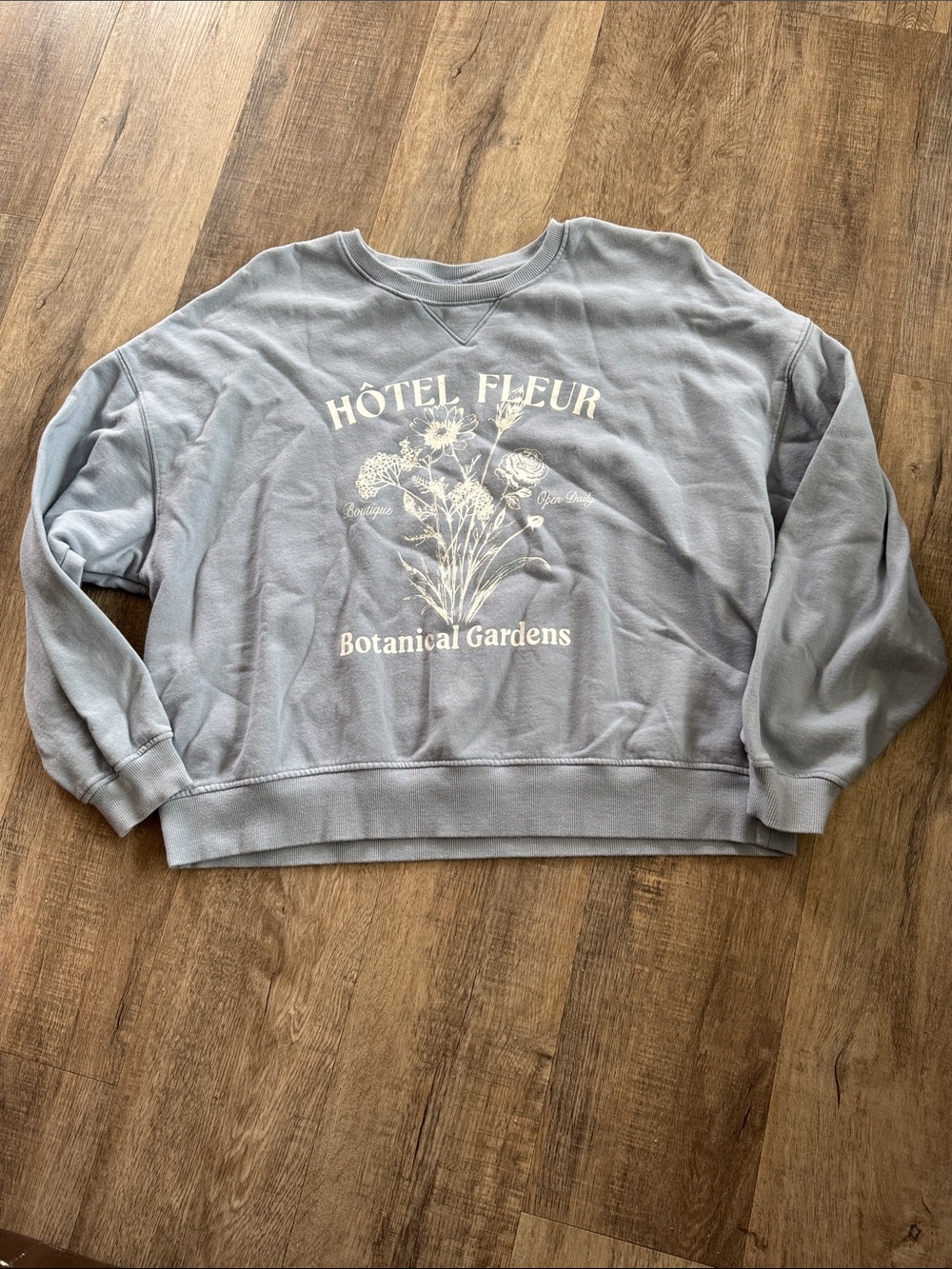 Universal thread sweater